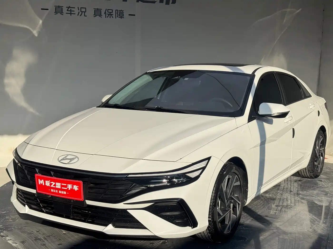 Hyundai Elantra, фото 1