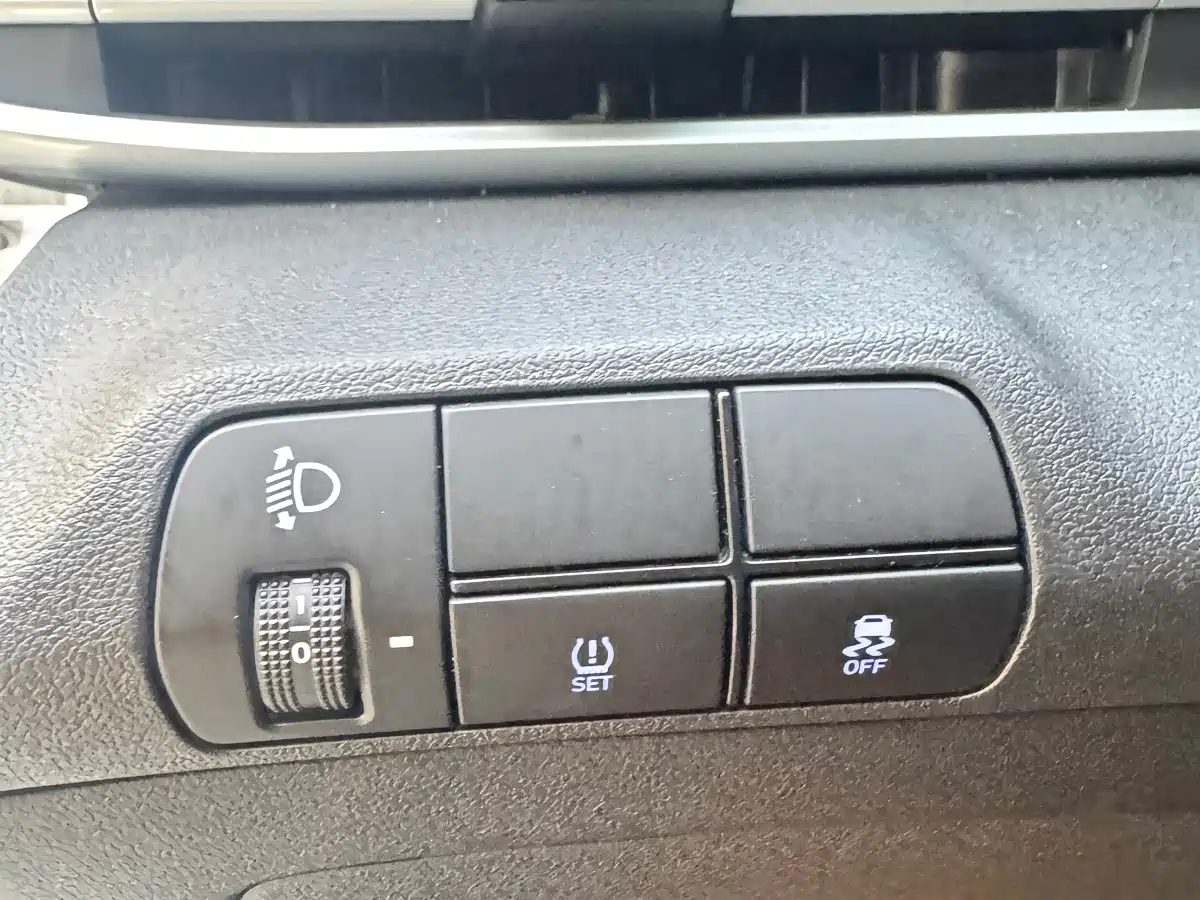 Hyundai Elantra, фото 14