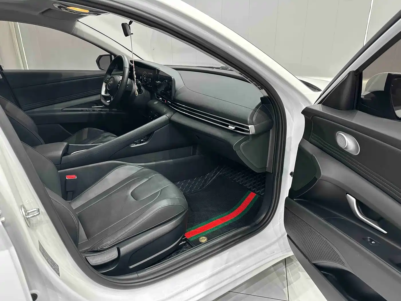 Hyundai Elantra, фото 11