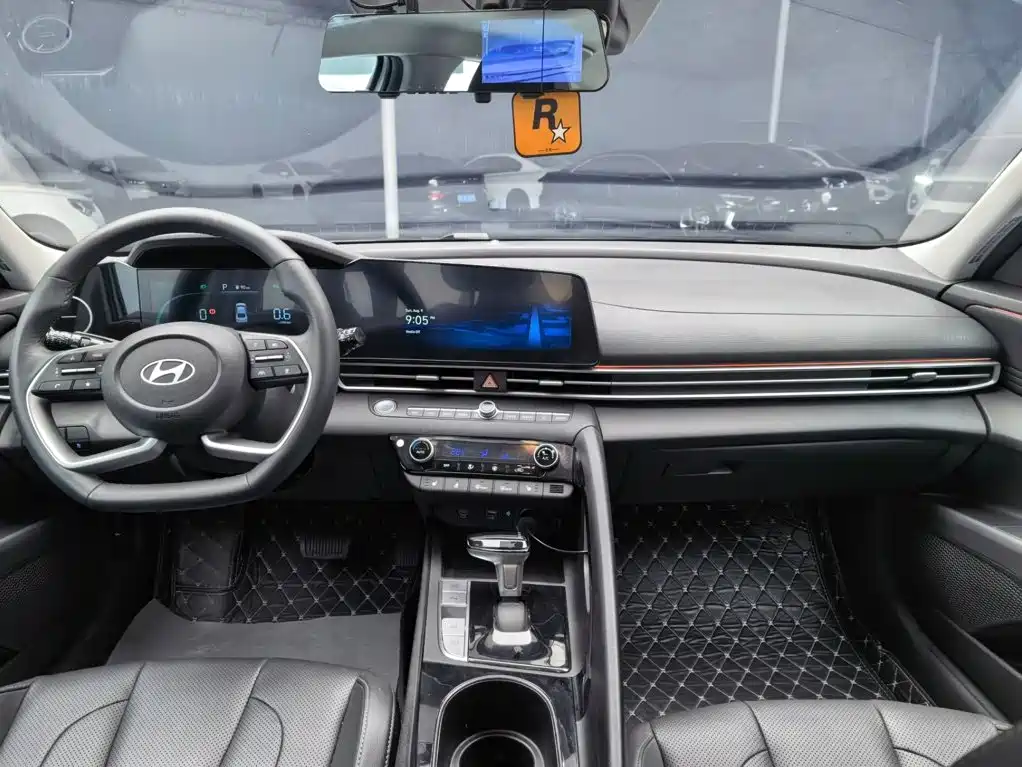 Hyundai Elantra, фото 4