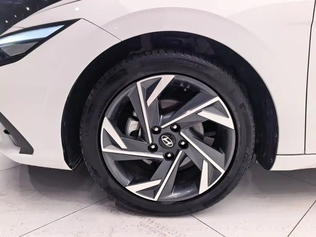 Hyundai Elantra, фото 5