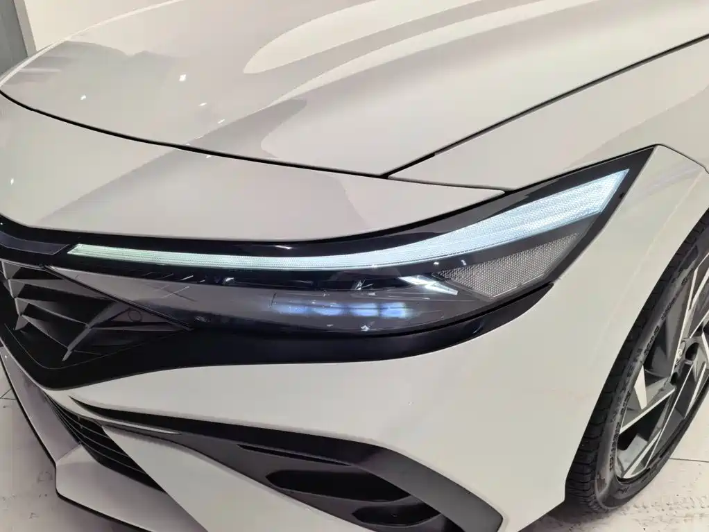 Hyundai Elantra, фото 6