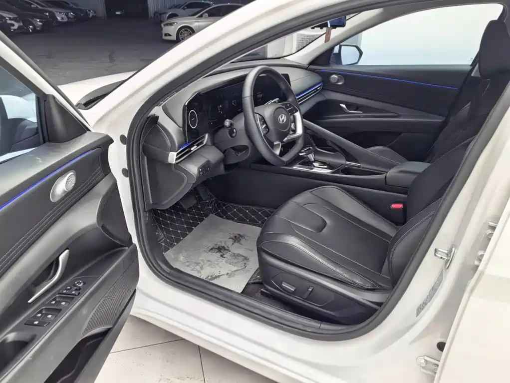 Hyundai Elantra, фото 16
