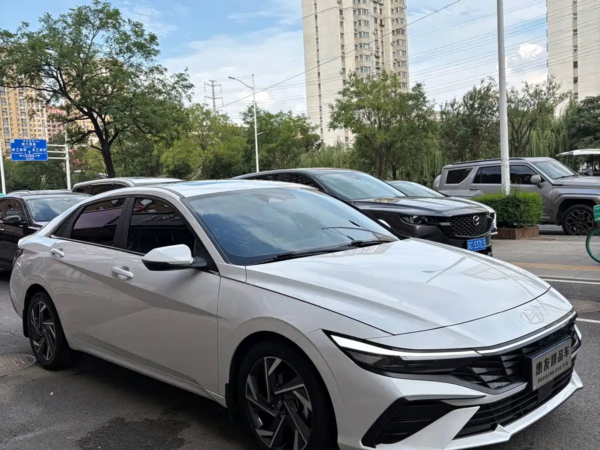 Hyundai Elantra, фото 13