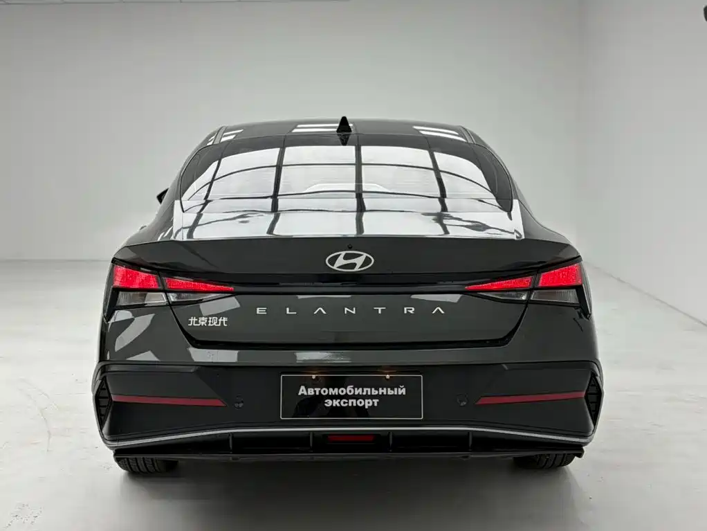 Hyundai Elantra, фото 3