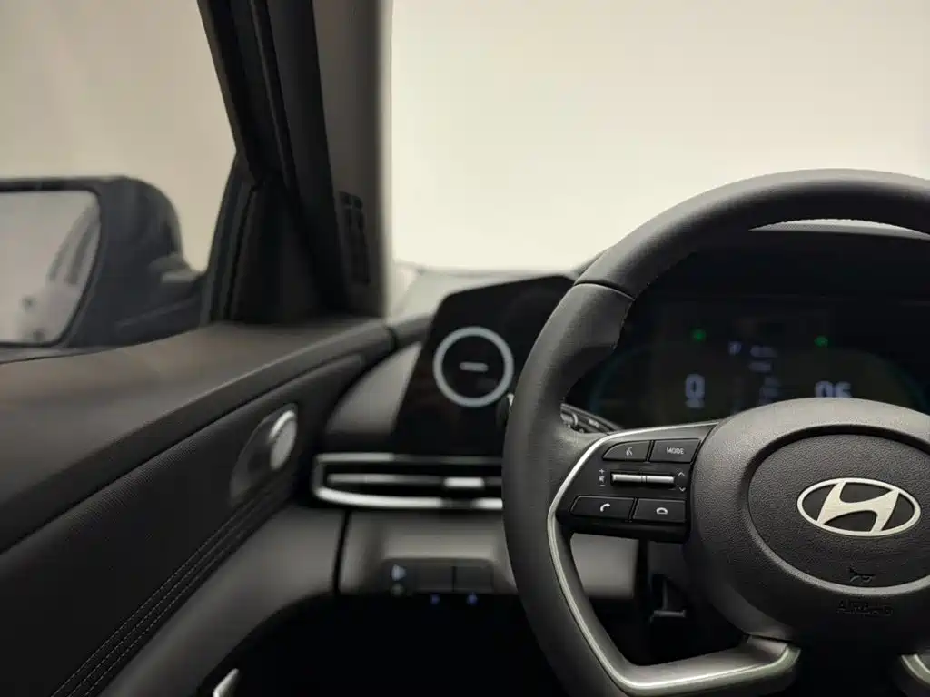 Hyundai Elantra, фото 8