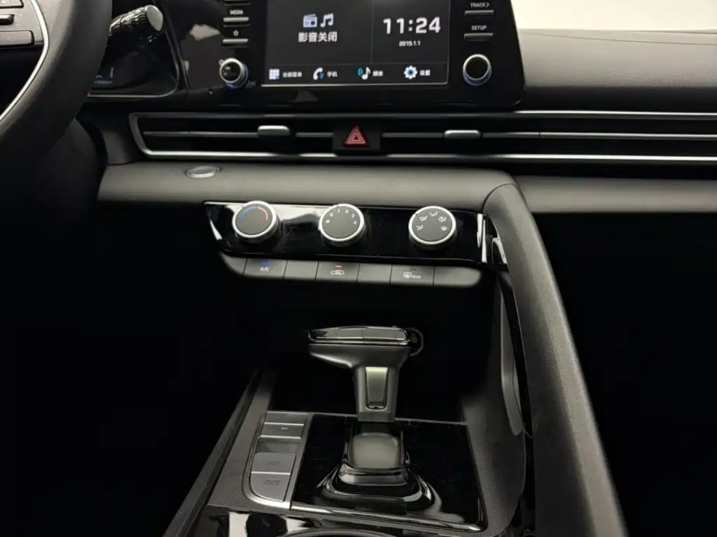 Hyundai Elantra, фото 11