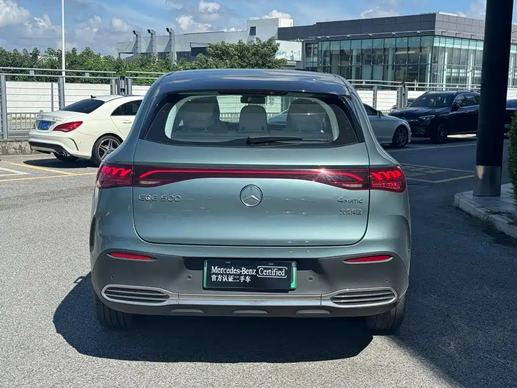 Mercedes-Benz EQE SUV, фото 16