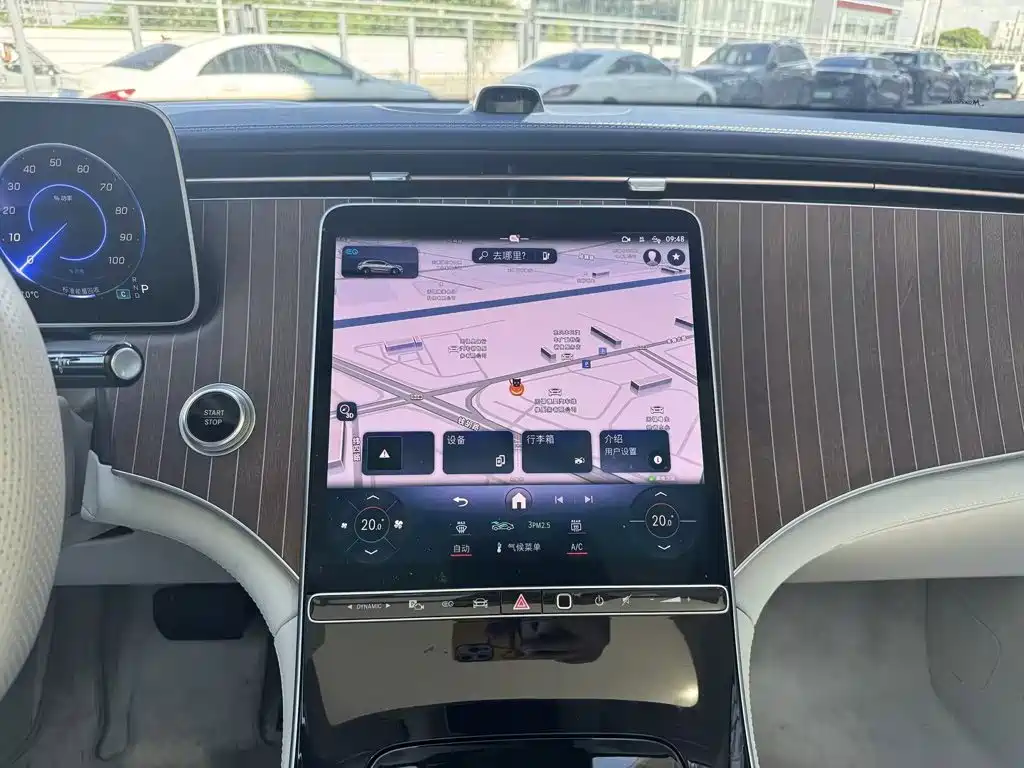 Mercedes-Benz EQE SUV, фото 10