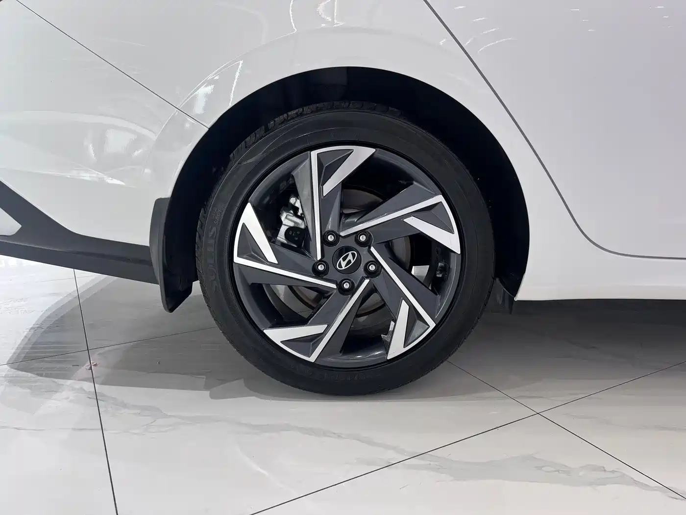 Hyundai Elantra, фото 11