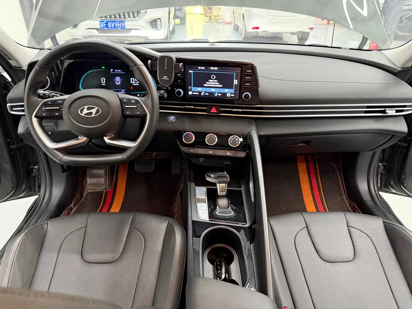 Hyundai Elantra, фото 3