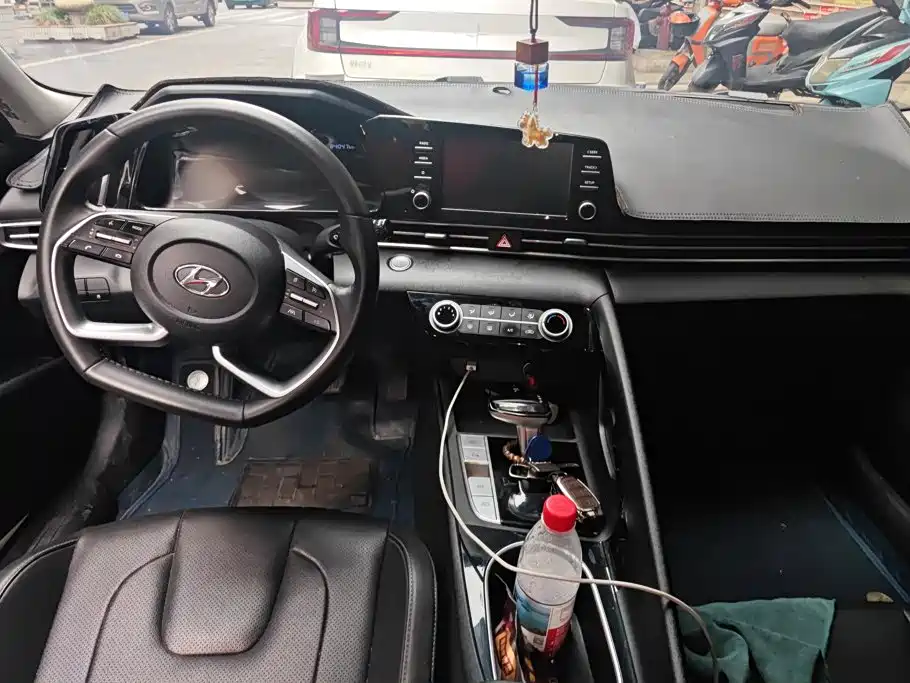 Hyundai Elantra, фото 4