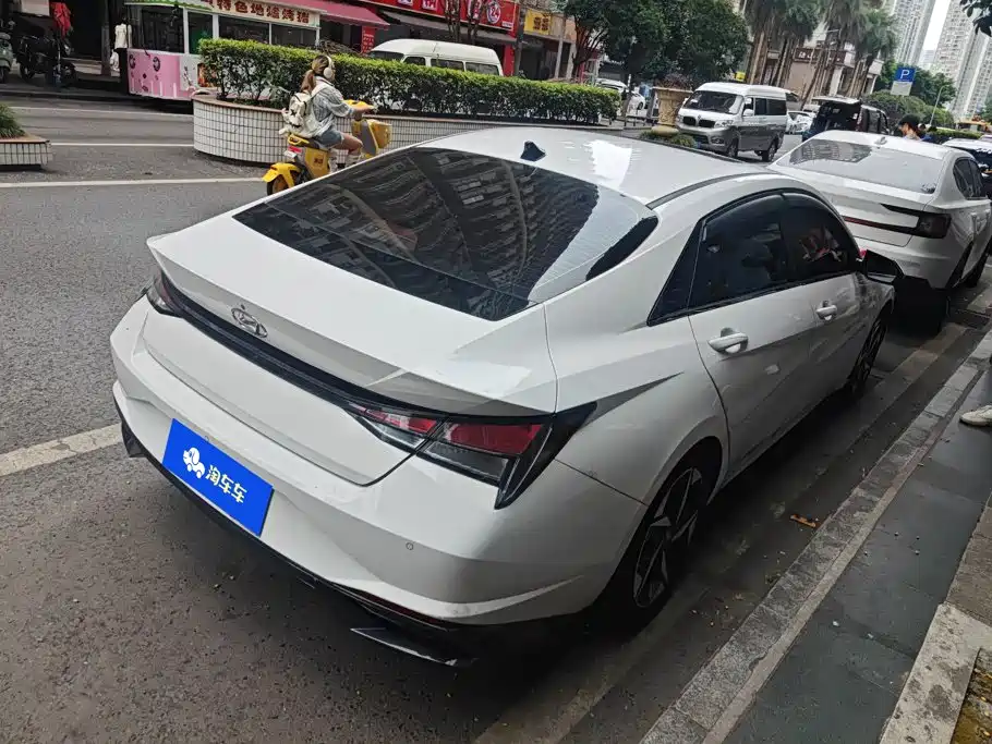 Hyundai Elantra, фото 9
