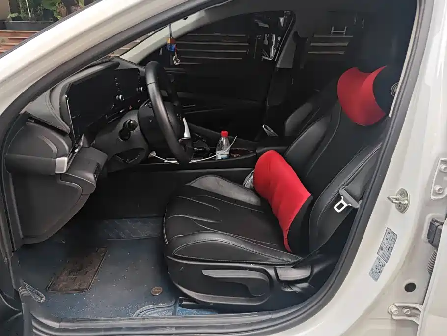 Hyundai Elantra, фото 15
