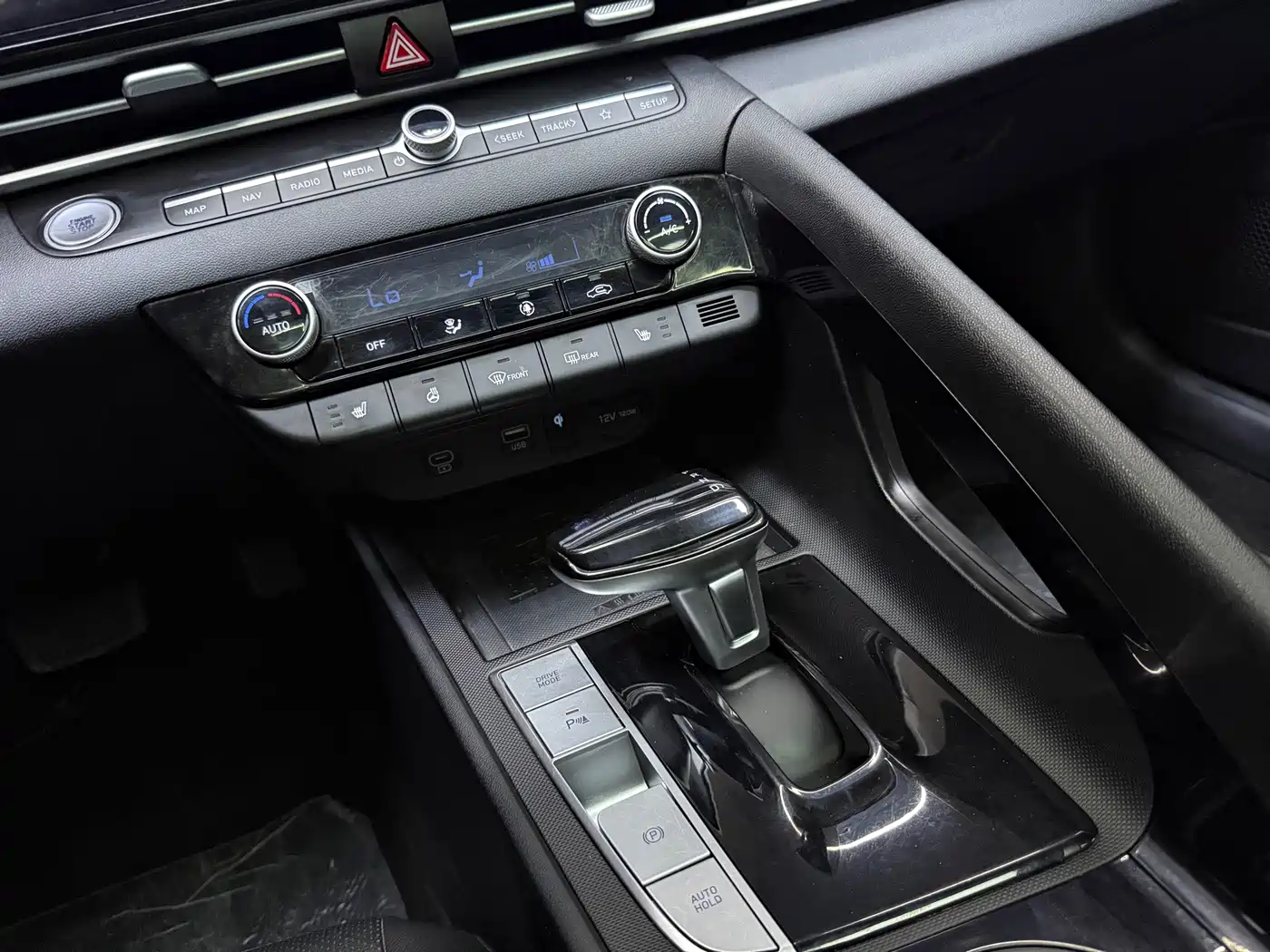 Hyundai Elantra, фото 3
