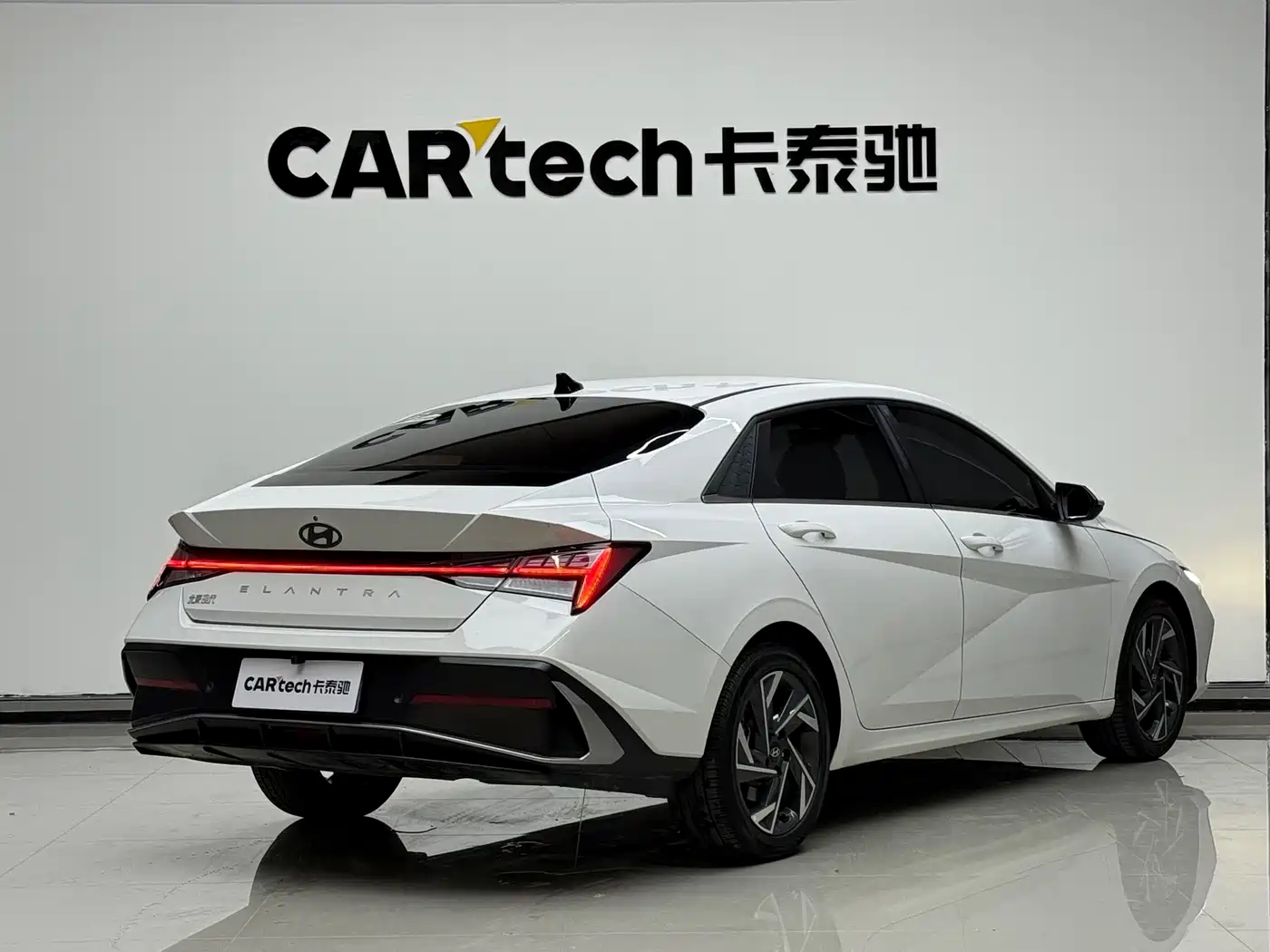 Hyundai Elantra, фото 11