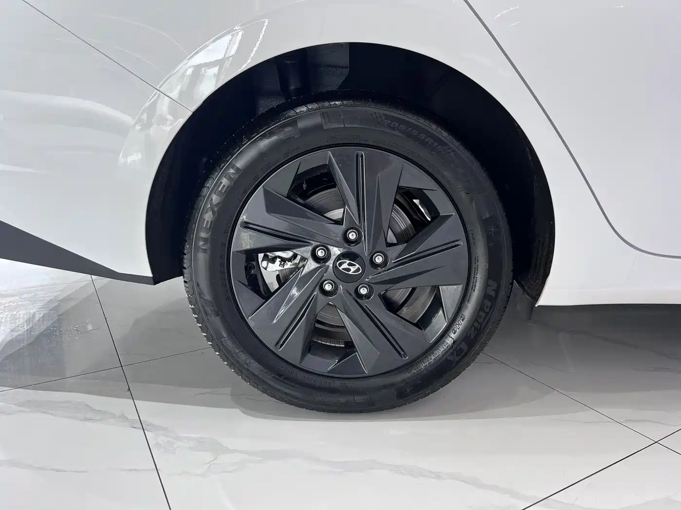Hyundai Elantra, фото 10