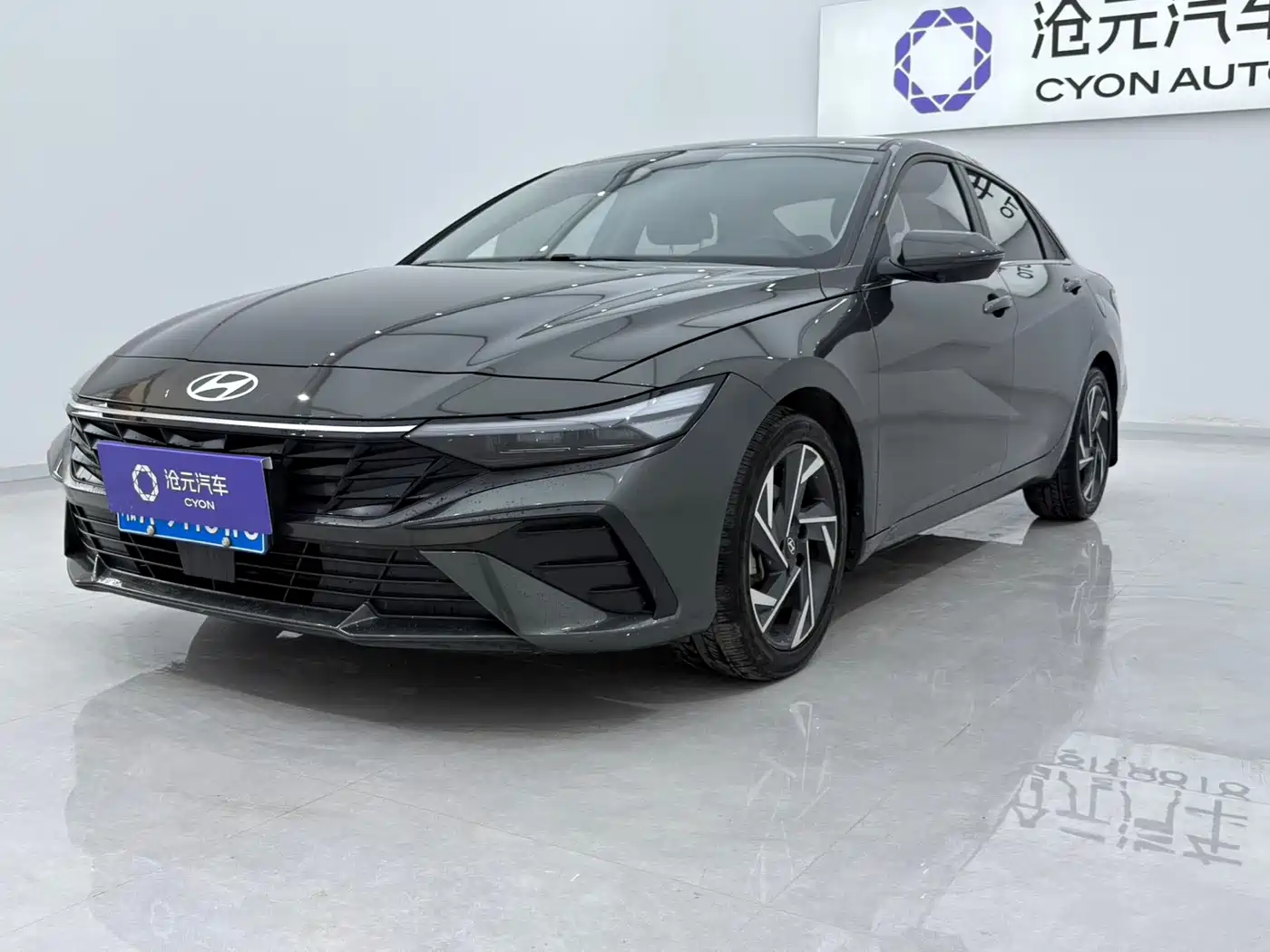 Hyundai Elantra, фото 1