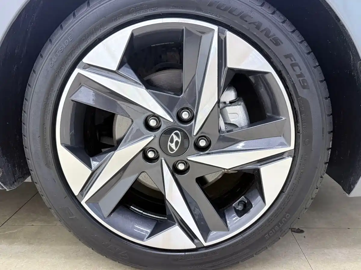 Hyundai Elantra, фото 15