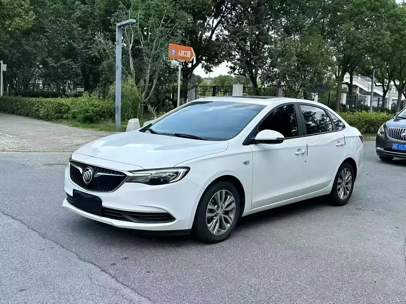 Buick Excelle, фото 1
