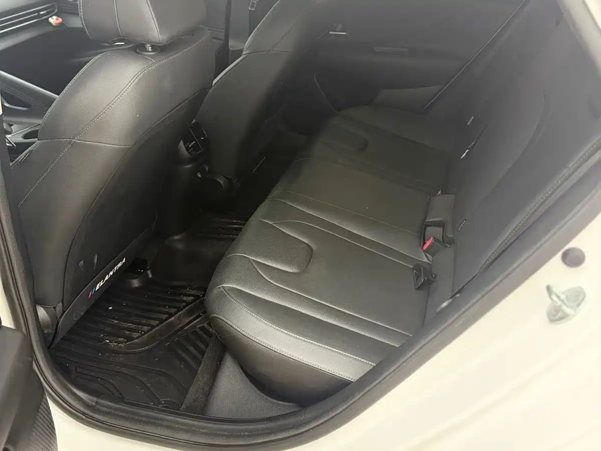Hyundai Elantra, фото 6