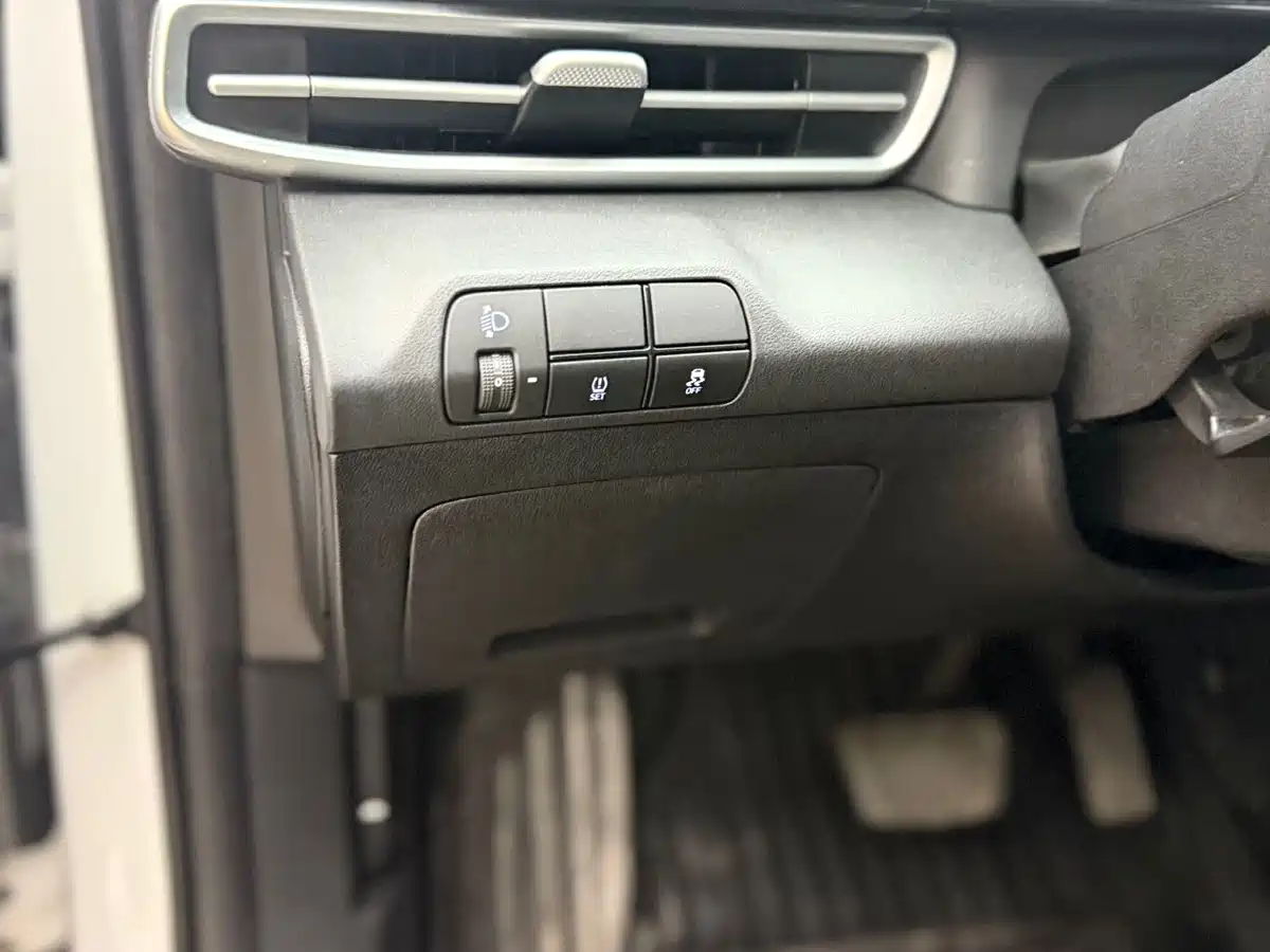 Hyundai Elantra, фото 16