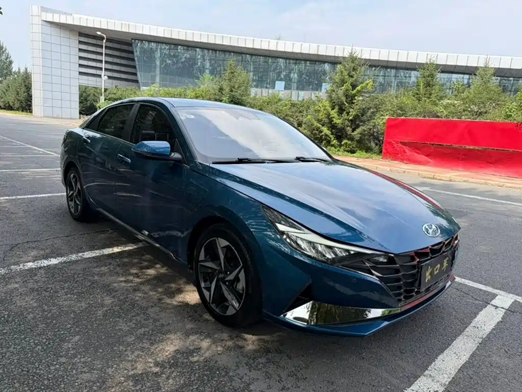 Hyundai Elantra, фото 3