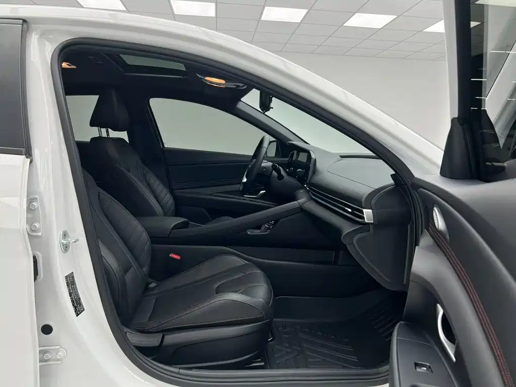 Hyundai Elantra, фото 7