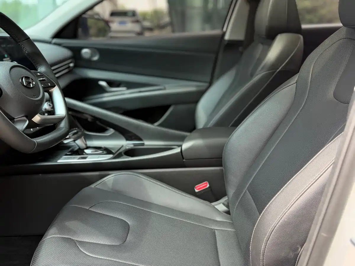 Hyundai Elantra, фото 6