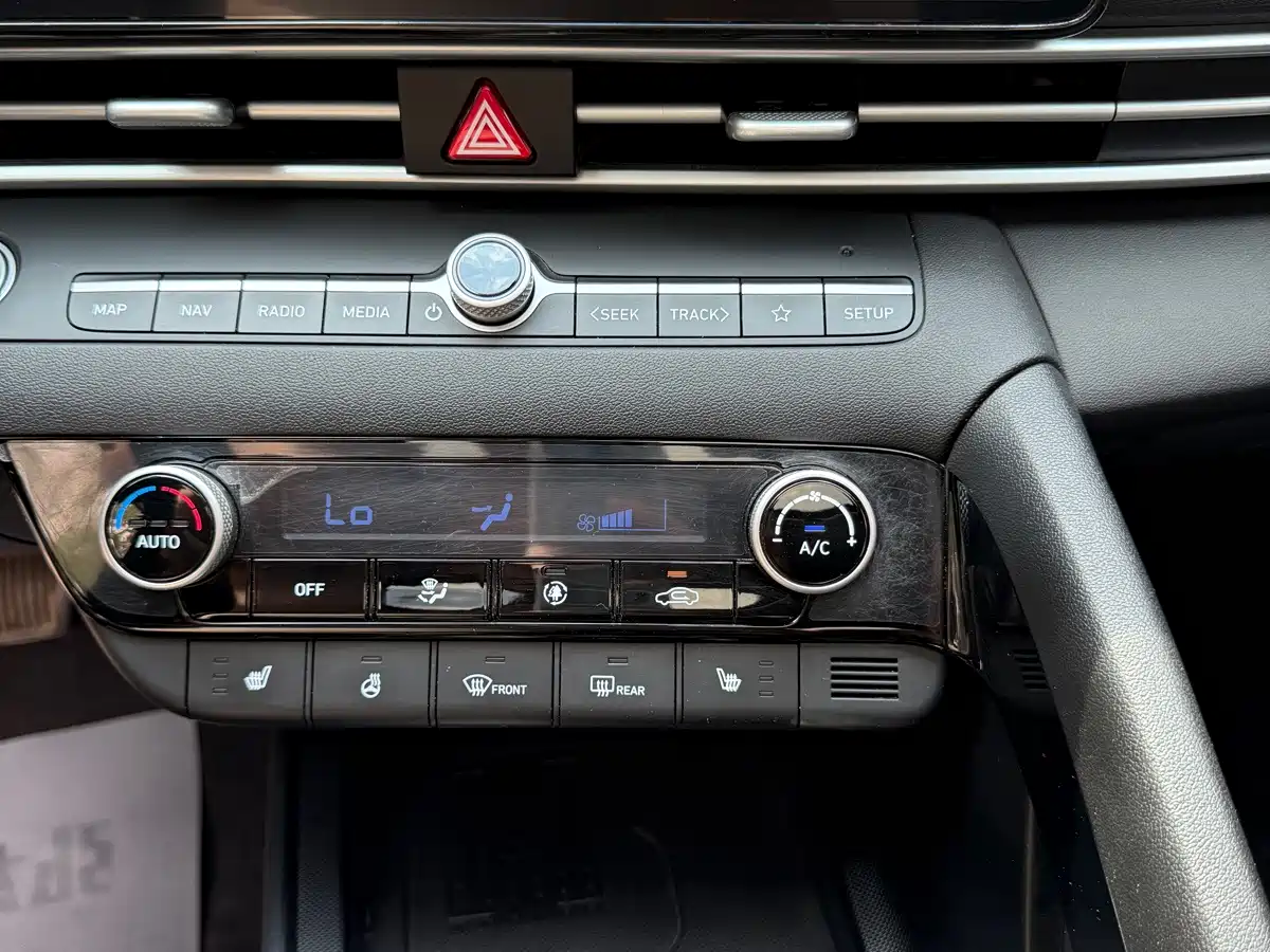 Hyundai Elantra, фото 15