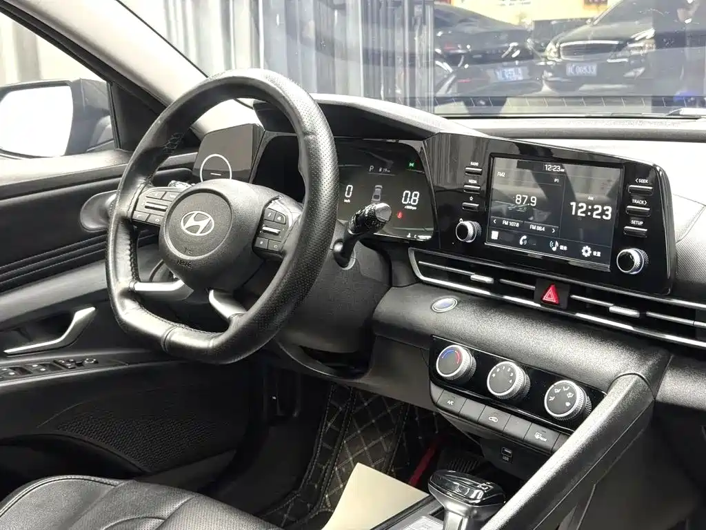 Hyundai Elantra, фото 11