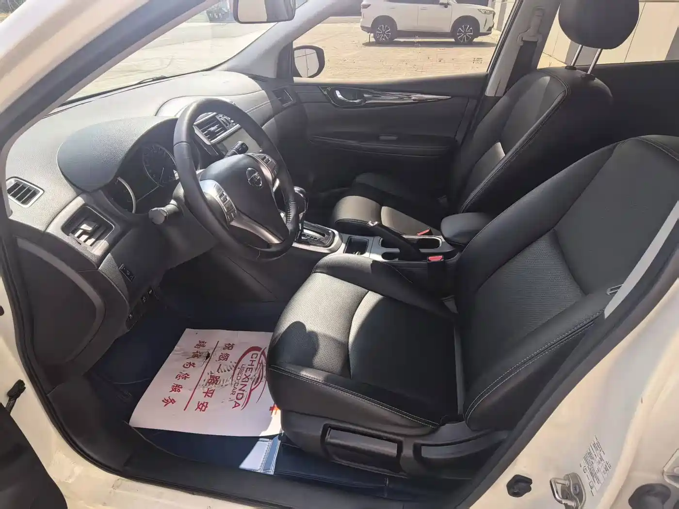 Nissan Tiida, фото 6