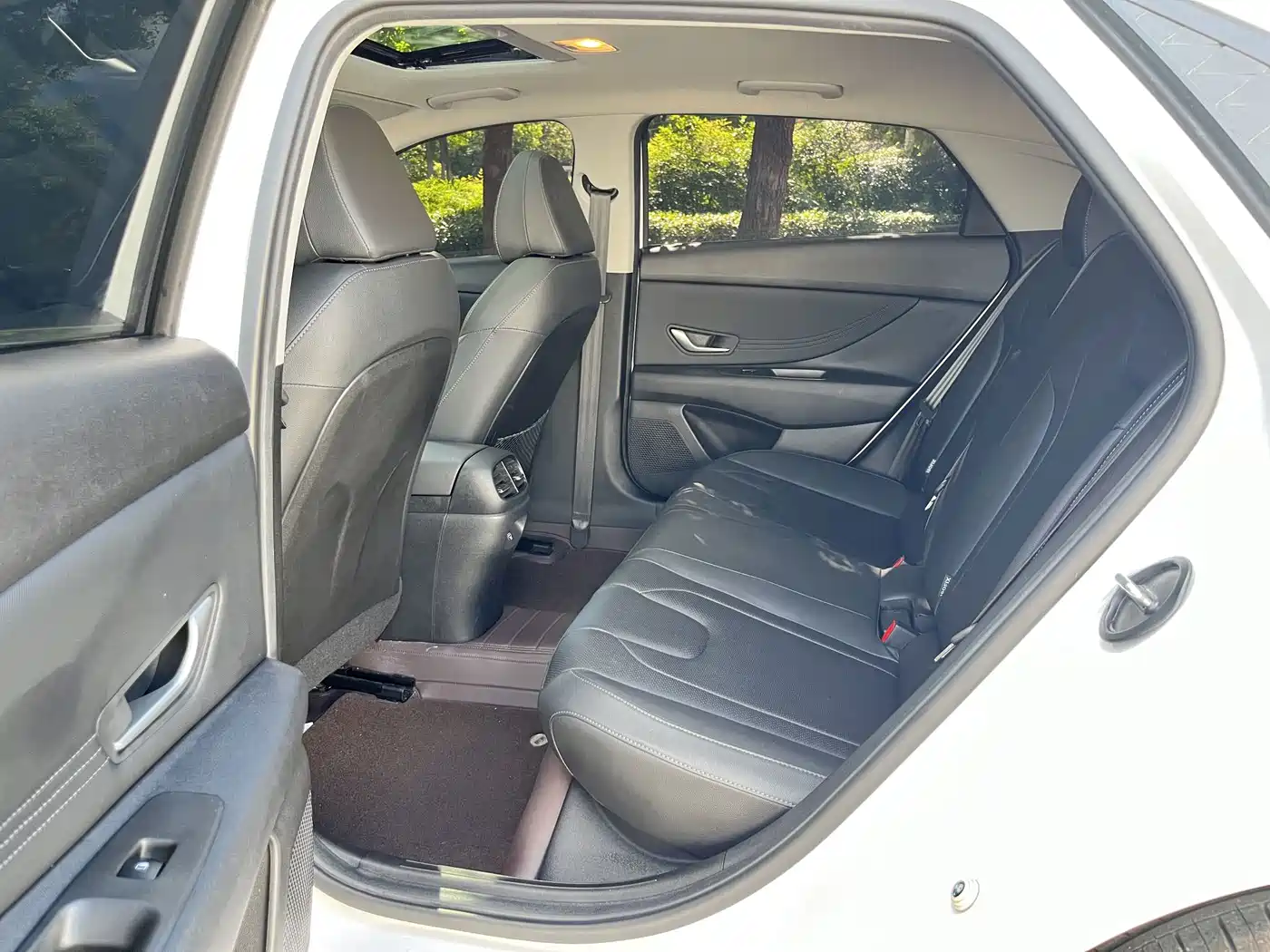 Hyundai Elantra, фото 11