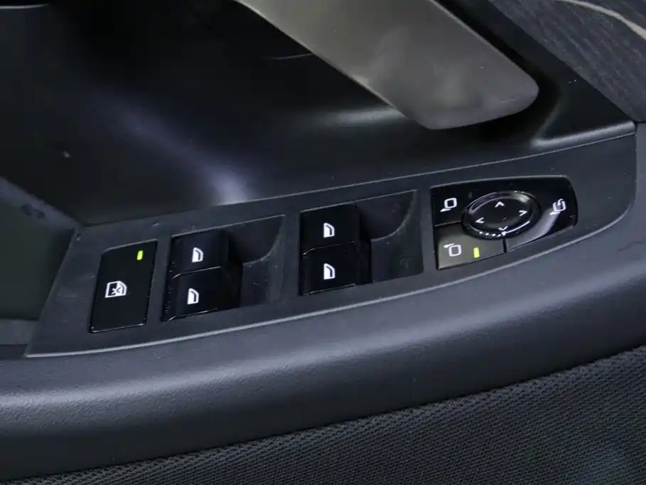 BMW i5, фото 13