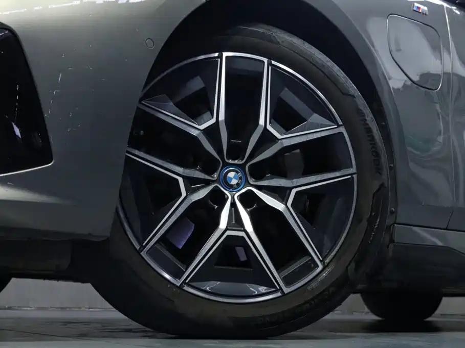 BMW i5, фото 3