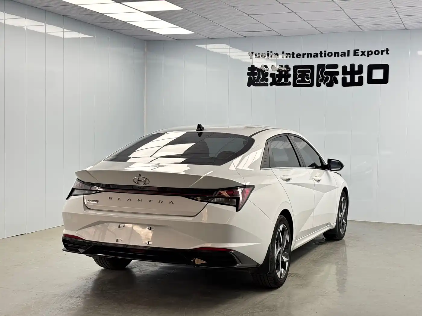 Hyundai Elantra, фото 11