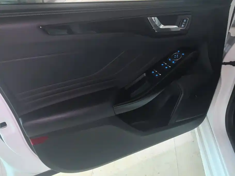Ford Focus, фото 13