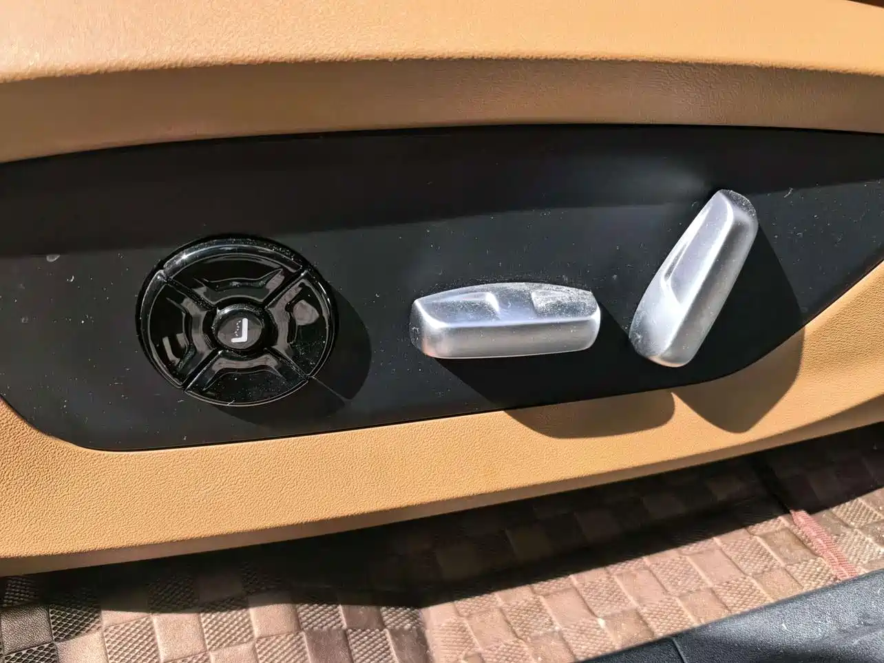 Li Auto ONE, фото 8