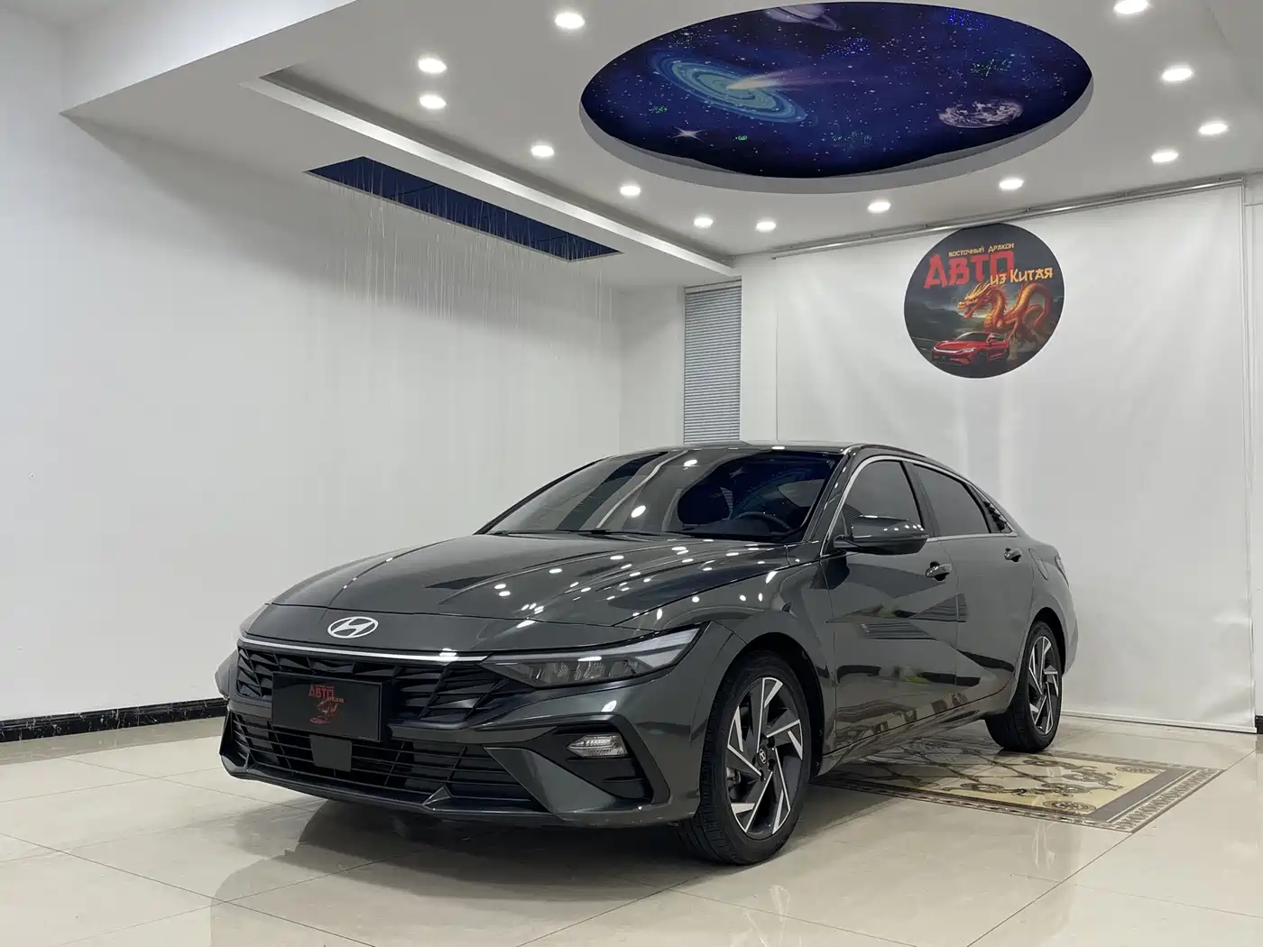 Hyundai Elantra, фото 1