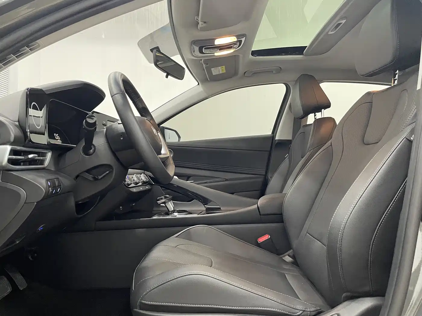 Hyundai Elantra, фото 17