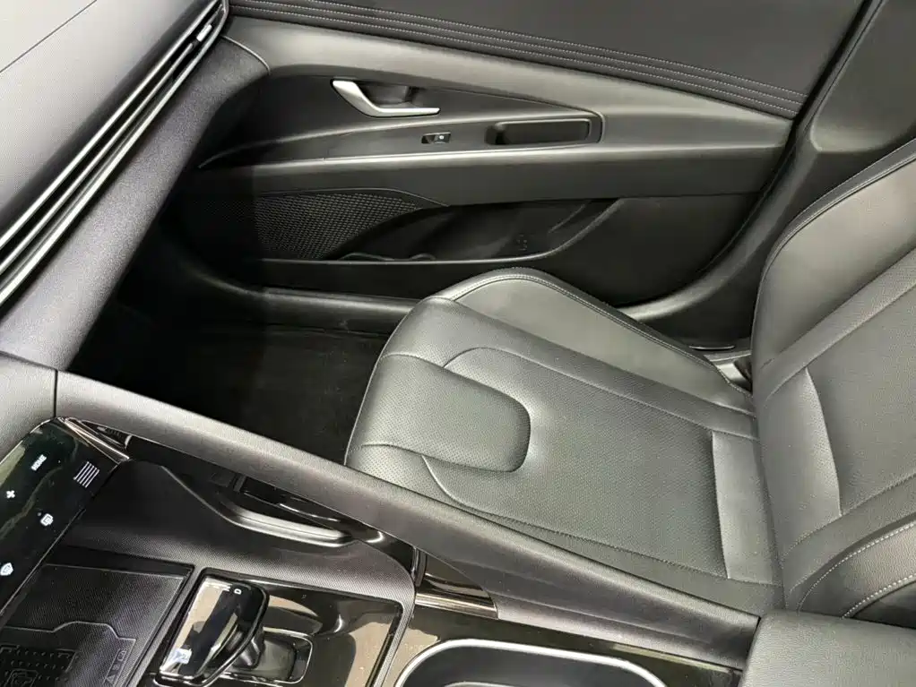 Hyundai Elantra, фото 5