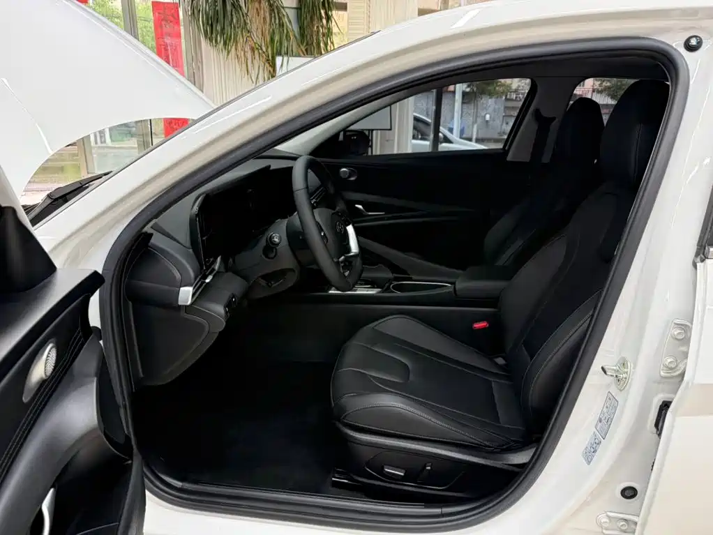 Hyundai Elantra, фото 8