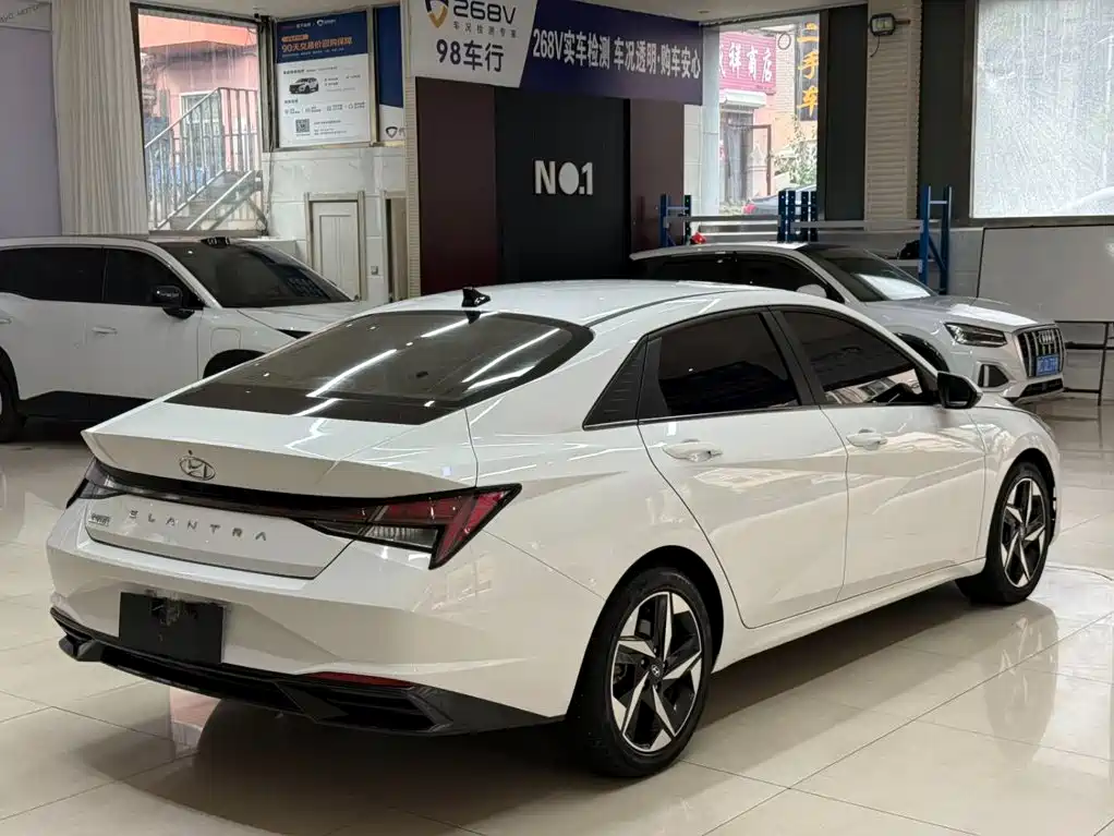 Hyundai Elantra, фото 18