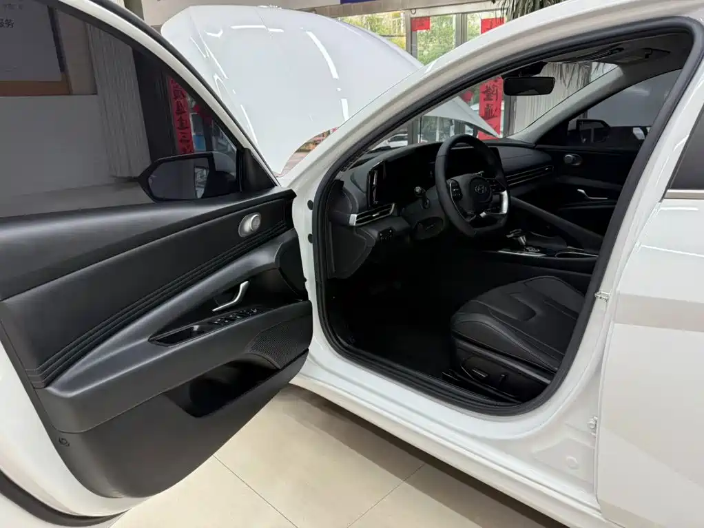 Hyundai Elantra, фото 22