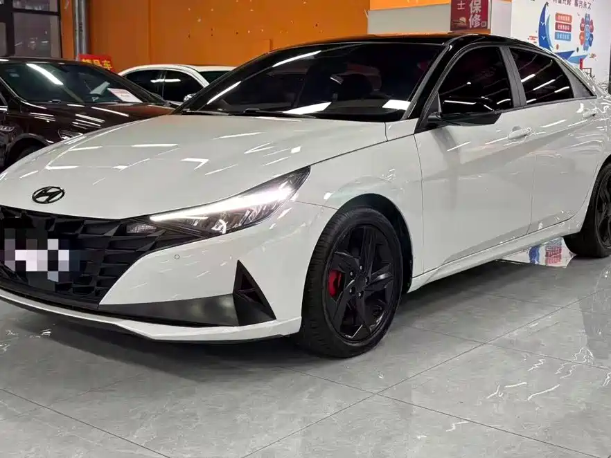 Hyundai Elantra, фото 1