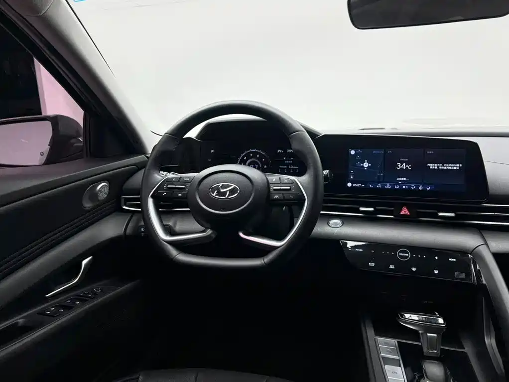 Hyundai Elantra, фото 12