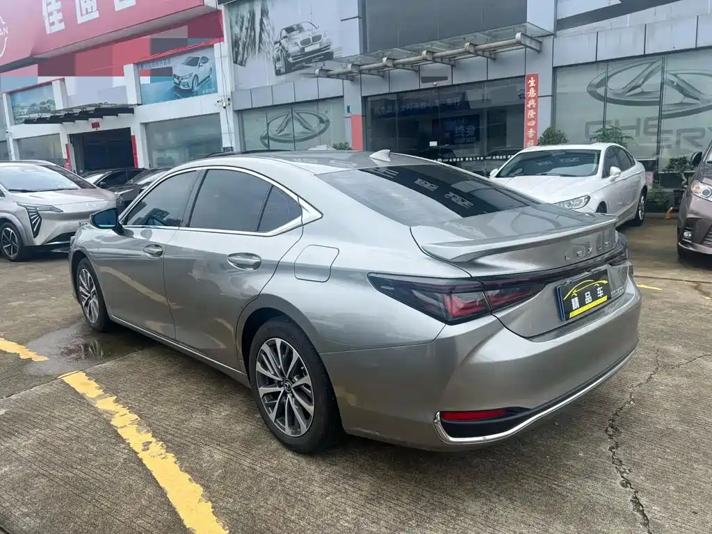 Lexus ES, фото 3