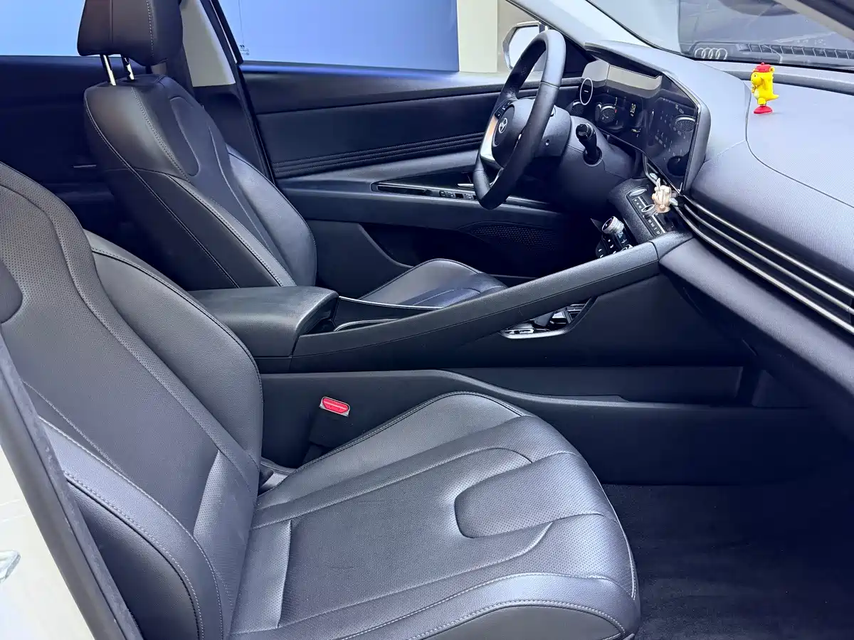 Hyundai Elantra, фото 4