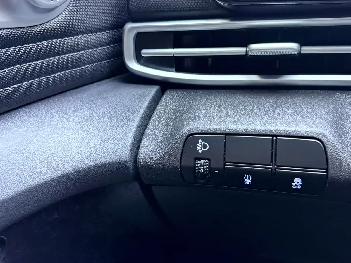 Hyundai Elantra, фото 15
