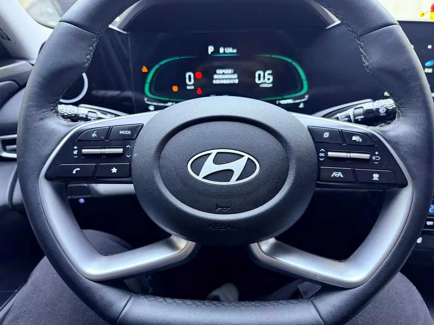Hyundai Elantra, фото 17